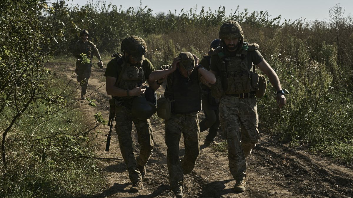 Kyjev bude povolávat do armády i osoby se sníženou zdravotní způsobilostí